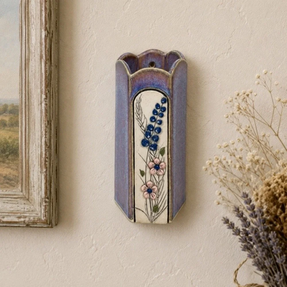 Donna Roberts Wild Rose Montana Pottery Bud Vase Wall‎ Pocket Iridescent Floral